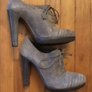 Rocco P Handmade Booties Sz 9.5 Gray Suede Lace Up